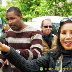 Marché aux Fleurs et aux Oiseaux Cité